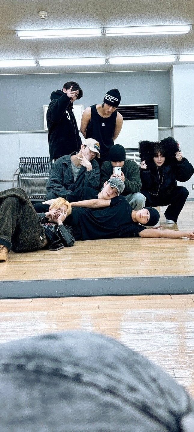 ATEEZ's Secret Group Chat