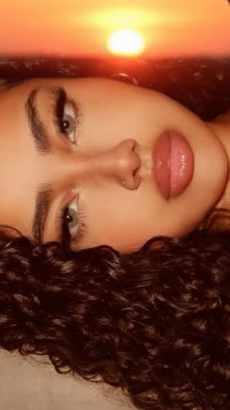 Mia