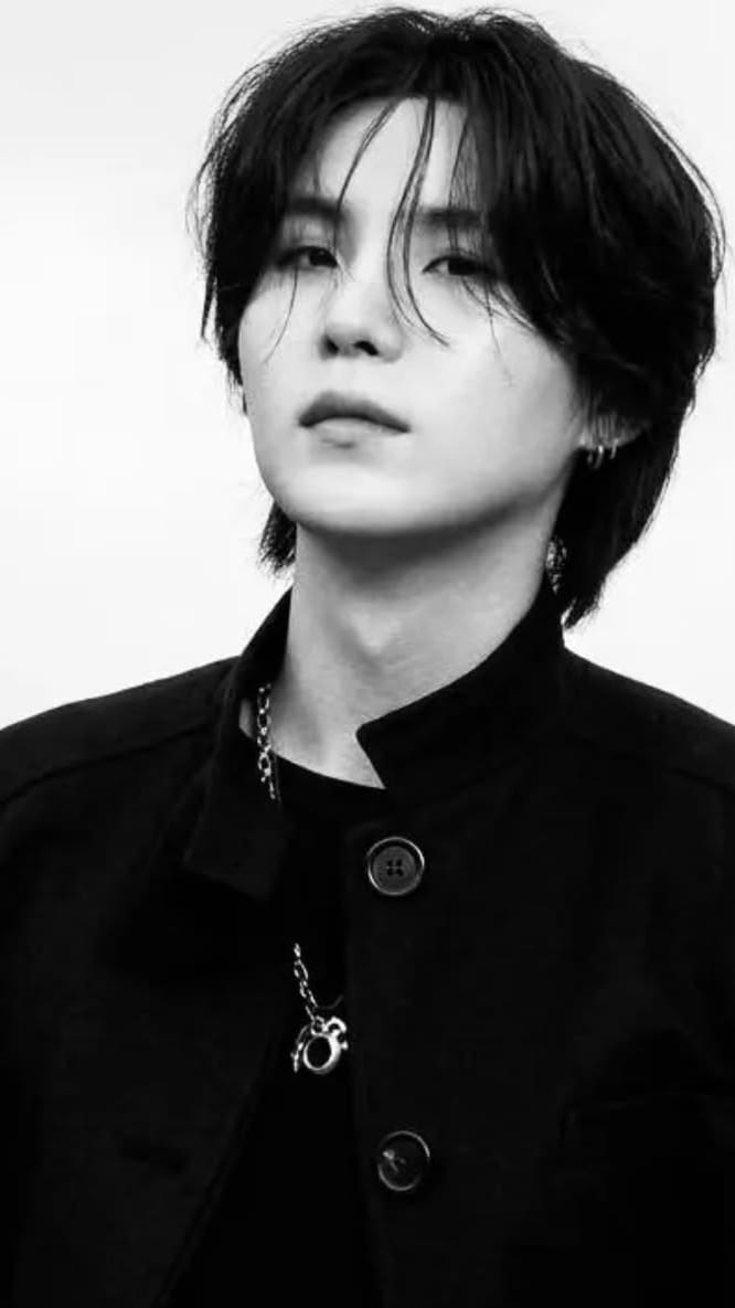 Min Yoongi SUGA